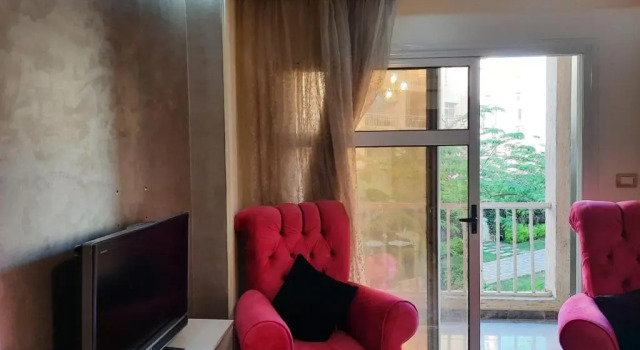 Lovely 2-bedrooms Apartment with Garden view in Madinaty, Rezervovat Apartmán Hotely v Madinaty s parkováním, Parkování