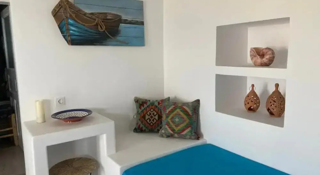 Folegandros Enchanting Cycladic Home Sunset Views