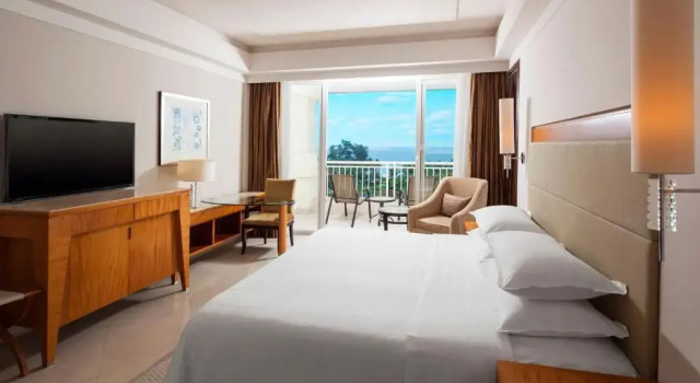 Номер Standard с видом на море Sheraton Haikou Hotel