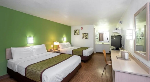 Четырёхместный номер Standard American Inn