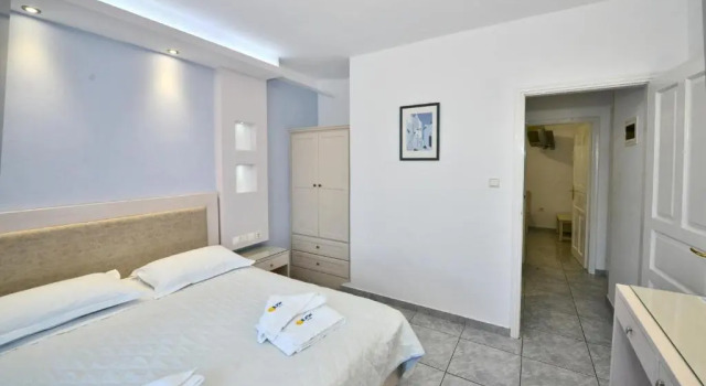 Четырёхместный номер Standard Дуплекс Ilion Hotel