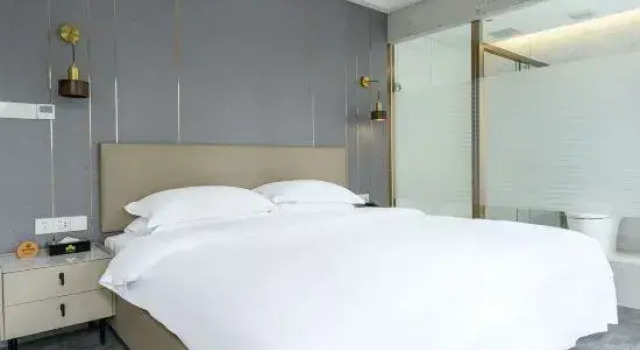 Люкс с 3 комнатами Shantou Sanho Mansion Hotel