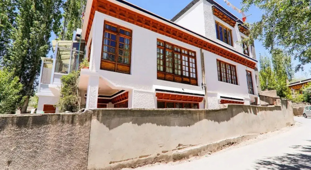 OYO 41662 Semskit Guest House