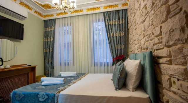 Sayina Hotel, Забронировать Отель Фатих Стамбул, рядом с Библиотека Стамбульского университета