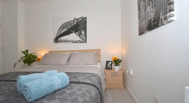 Charming 5-bed House in City Center and Car Park, Забронировать Отель Отели Бирмингема с парковкой, рядом с Royal Birmingham Society of Artists, Парковка