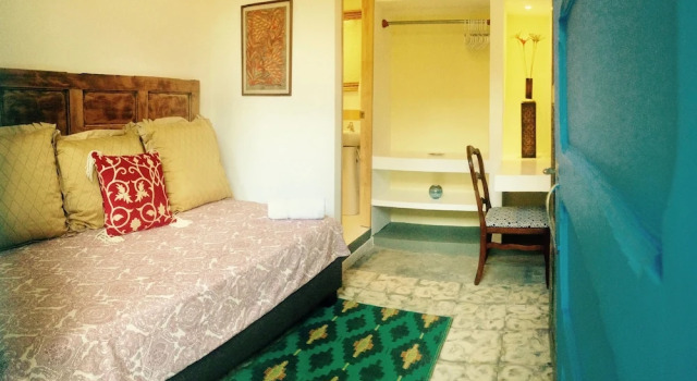 Comfort room Magic Garden House