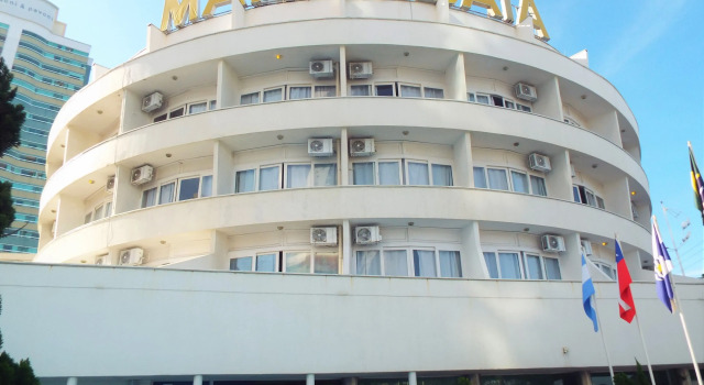 Marambaia Hotel e Convenções, Забронировать Отель Отели Балнеариу-Камбориу с бассейном, рядом с Papagaio's Restaurant, Бассейн