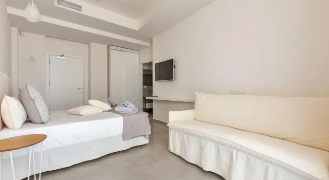 3074 Perla Saracena Luxury Suites - Camera Familiare by Barbarhouse, Buchen Sie Hotel Salve Salento