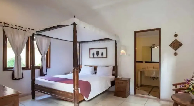 PB - Villa 3 - 3BR · 3-BR Private Pool Villa Walk to Seminyak Beach
