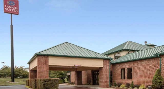 Номер Standard Comfort Suites Parkersburg South