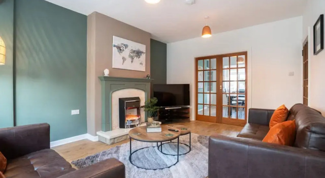 Коттедж Large-2 Bed House-free Parking
