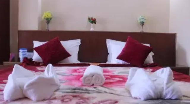 Zero to One stay - Hotel Khandroling (HKL)