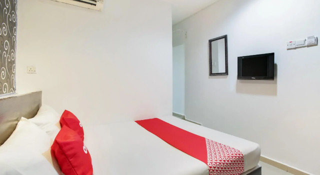 Люкс Deluxe EZI HOTEL KLANG