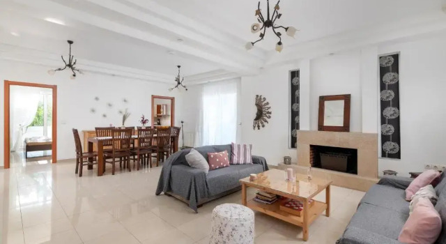DiArts Residence, Забронировать Вилла Отели Афанду с парковкой, Парковка