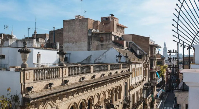 Hostly Orfila 3A-3B exclusive Penthouse-Center-Fibre-Parking Optional