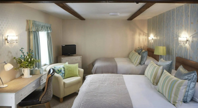 Drayton Court Hotel, Забронировать Отель Тамуэрт Стаффордшир, рядом с The Lamb Ground