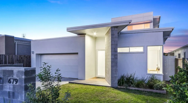 Luxe House- Tweed Coast Holidays ®, Buchen Sie Hotel Casuarina 