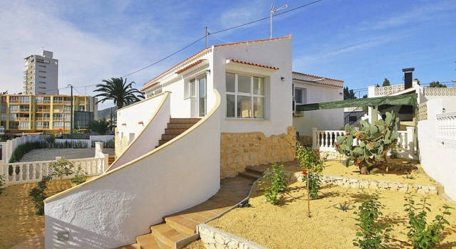 Villa - 6 Bedrooms with Pool and WiFi - 105005