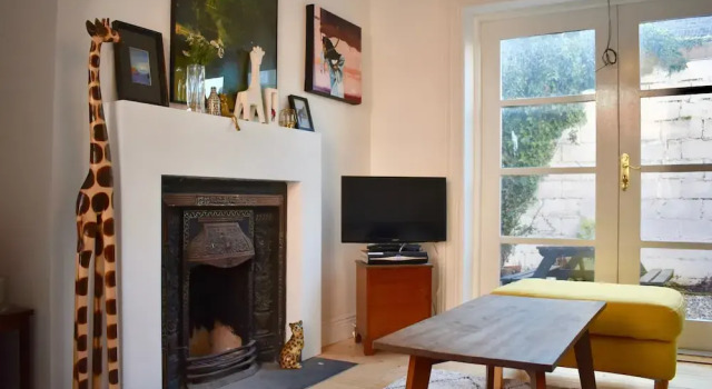 Dublin City Centre 2 Bedroom House, Забронировать Дом для отпуска Виллы Дублина, рядом с Dublin District Coroner's Court, Вилла