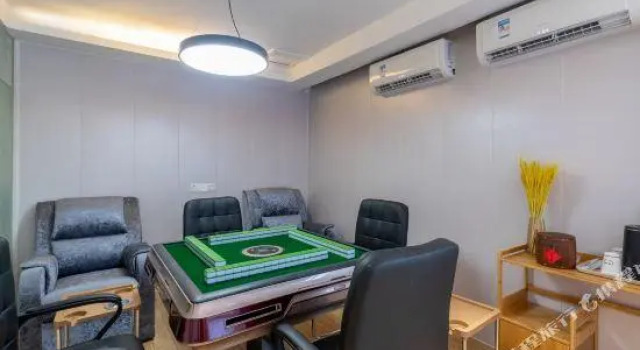 Xingshan Hotel, Boek Hotel Hotels in Guangdong met parkeren, Parkeren