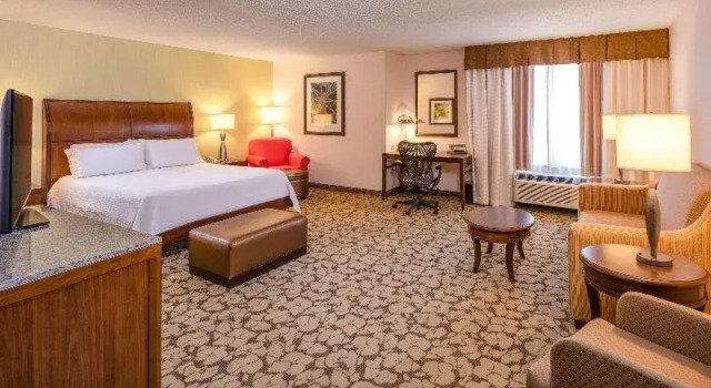 Номер Deluxe Hilton Garden Inn Portland Airport