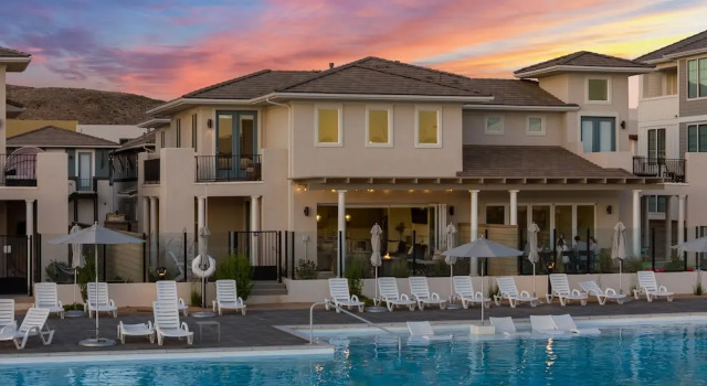 Коттедж с 5 комнатами Experience Utah At The Beach 5 Bedroom Home