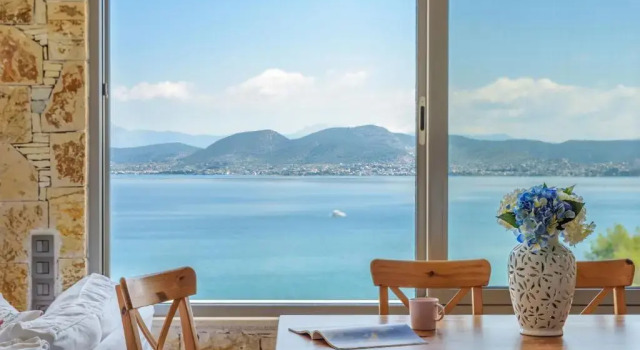 Вилла рядом с пляжем Crystal Beach Villa