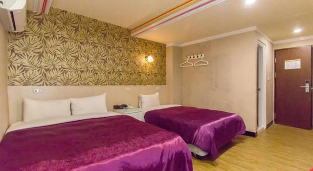 Трёхместный номер Standard Ximen Hotel