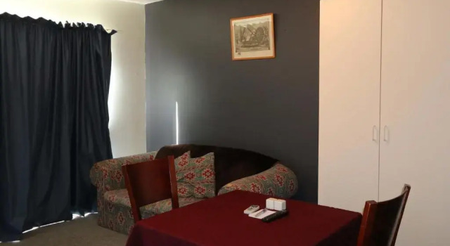Вилла с 3 комнатами Manjimup Gateway Hotel