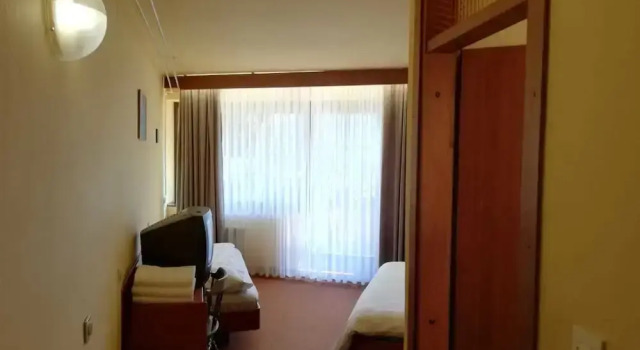 Трёхместный номер Classic с балконом и с видом на горы Hotel Trojane