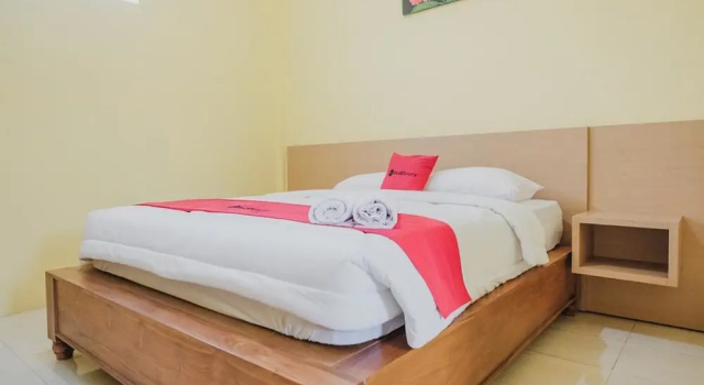 RedDoorz near RS Imanuel Lampung, Rezerwuj Hotel Bandar Lampung Sumatra