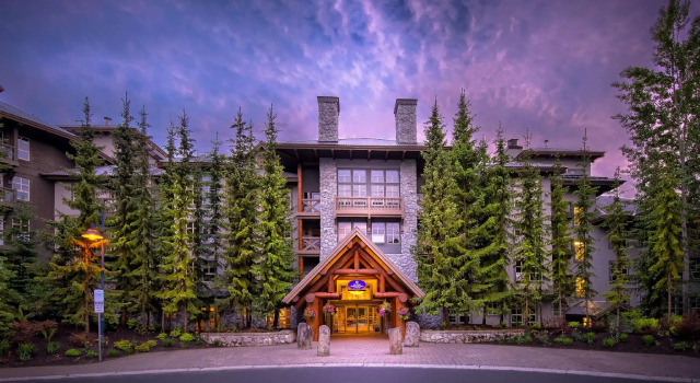 Номер Standard Blackcomb Springs Suites by CLIQUE