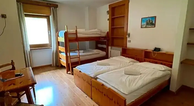 Четырёхместный номер Standard Hotel DLa Varda