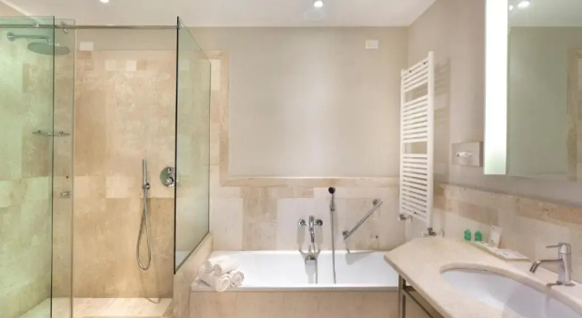 Двухместный номер Comfort Grande Baia Resort & Spa