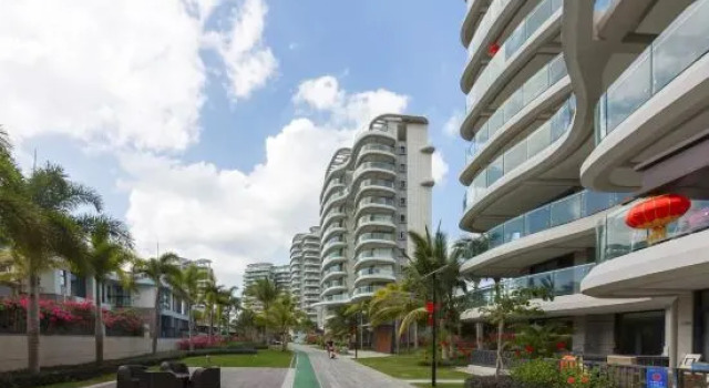 Yajing Haiju Surfing Seaview Design Hotel (Wanning Sunac Riyuewan Branch), Book Boutique Boutique Hotels in Wanning, Boutique