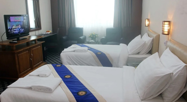 Номер Executive Asia Plaza Hotel