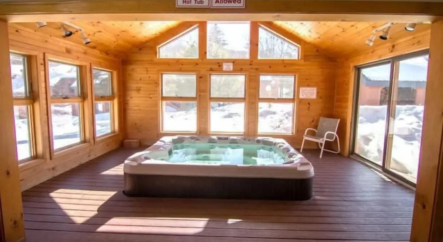 Trail Creek 54, Varaa Huoneisto Hotellit New England uima-altaalla, Uima-allas