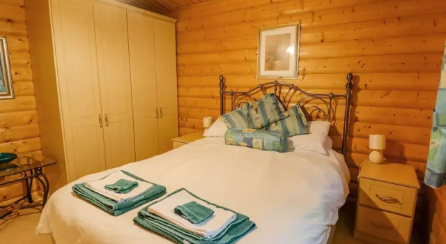 Bamboo Retreat, Забронировать Отель Отели Англии 3 звезды, 3*