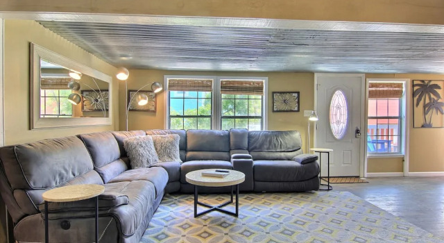 4 Palms 628 by RedAwning
