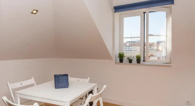Апартаменты Мансарда с 2 комнатами Home Sweet Apartments