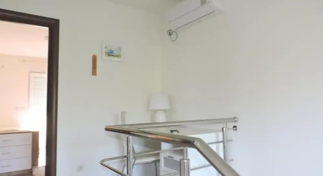 Pet - 20m From the sea - H, Rezerwuj Hotel Hotele w Kvarner Islands z parkingiem, Parking