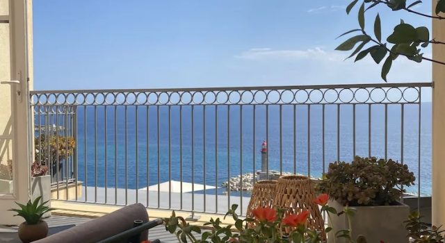 Двухместный номер Superior с балконом Hôtel Des Gouverneurs