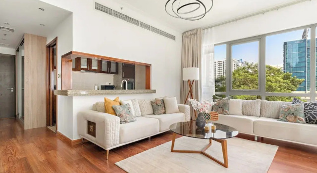 Апартаменты с балконом Vogue Vacation Homes, Business Bay Damac Maison Prive near Burj Khalifa and Dubai Mall, Studio Apartment with Canal and City View, Access to all Amenities
