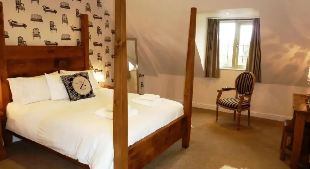 Номер Luxury The White Hart Inn