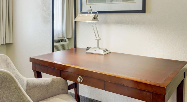 Двухместный номер Best Western Plus Downtown Inn & Suites