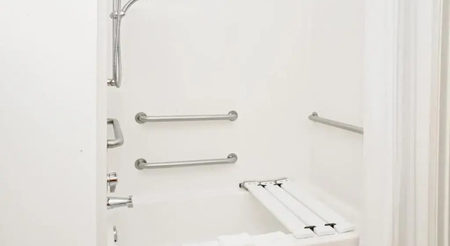 Standard huone Super 8 by Wyndham Three Rivers