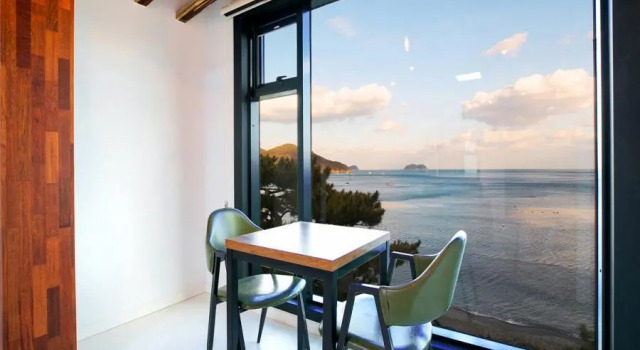 Geoje Big Sol Pension, Prenota Hotel Geoje Sud Gyeongsang
