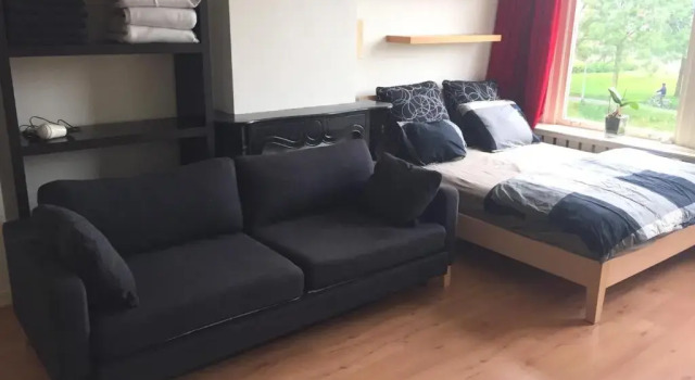 Апартаменты Dutch style canal house