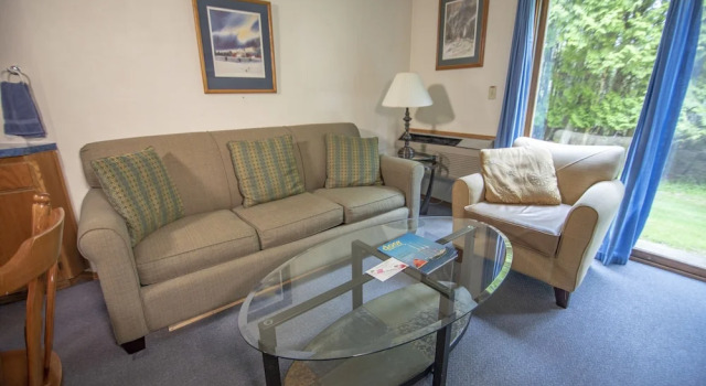 Люкс Ridges Inn & Suites