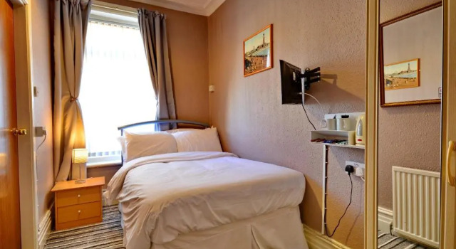 Двухместный номер Standard Royal Oakwell Hotel
